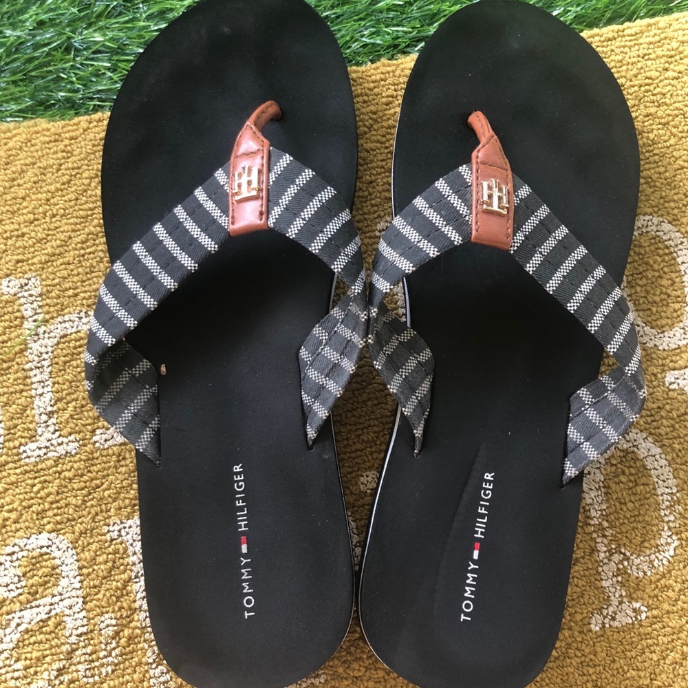 Tommy Hilfiger Chell Flip Flops